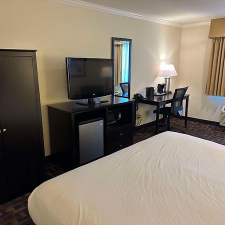 Best Western Plus Inn Of Hayward Kültér fotó