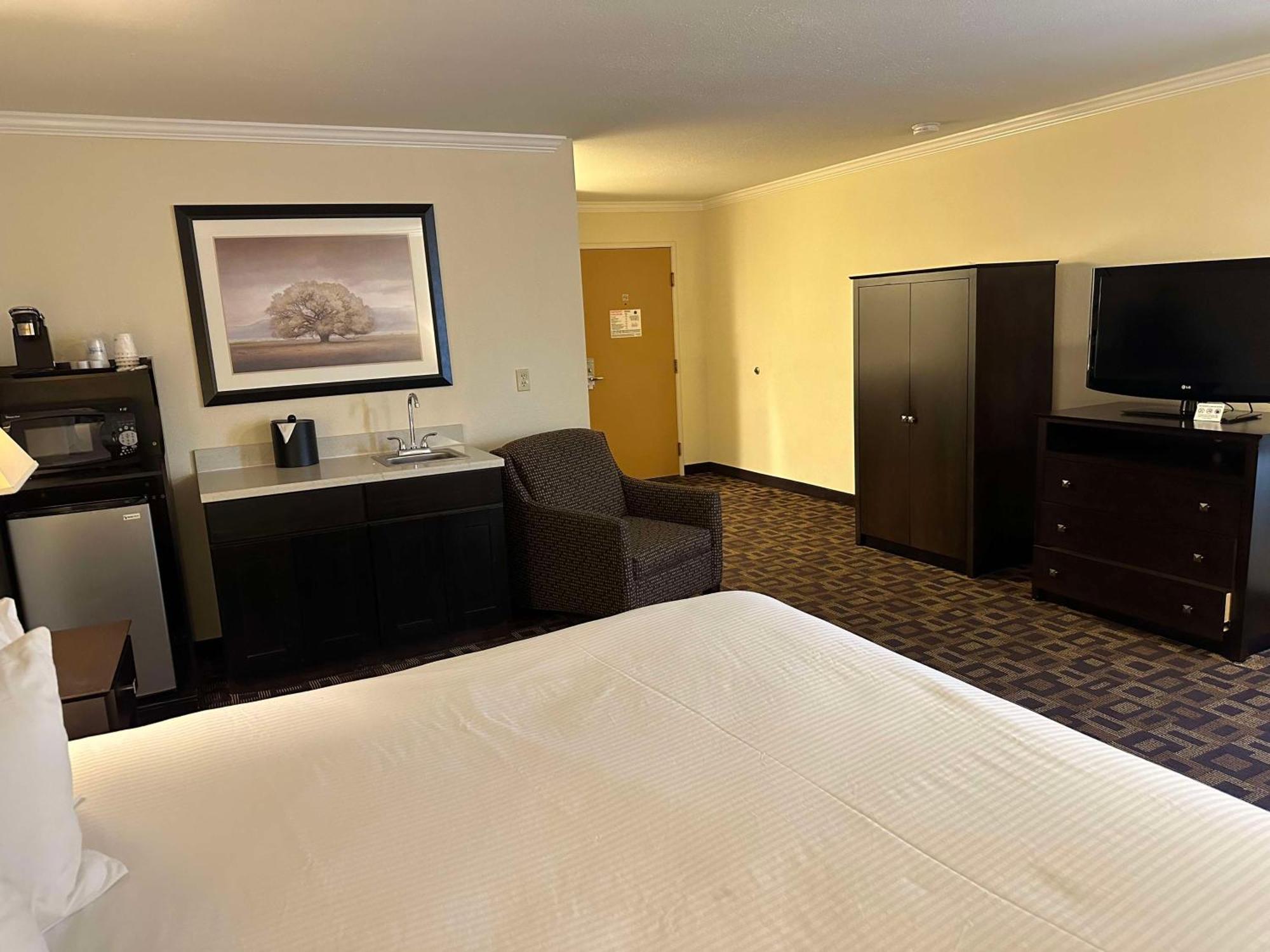 Best Western Plus Inn Of Hayward Kültér fotó