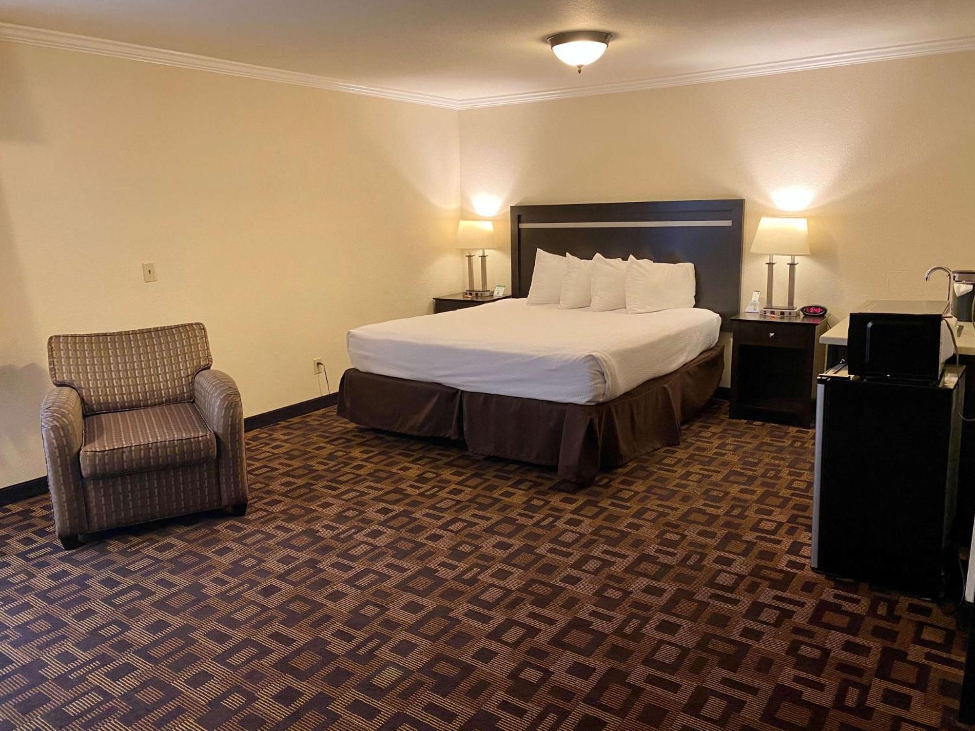 Best Western Plus Inn Of Hayward Kültér fotó